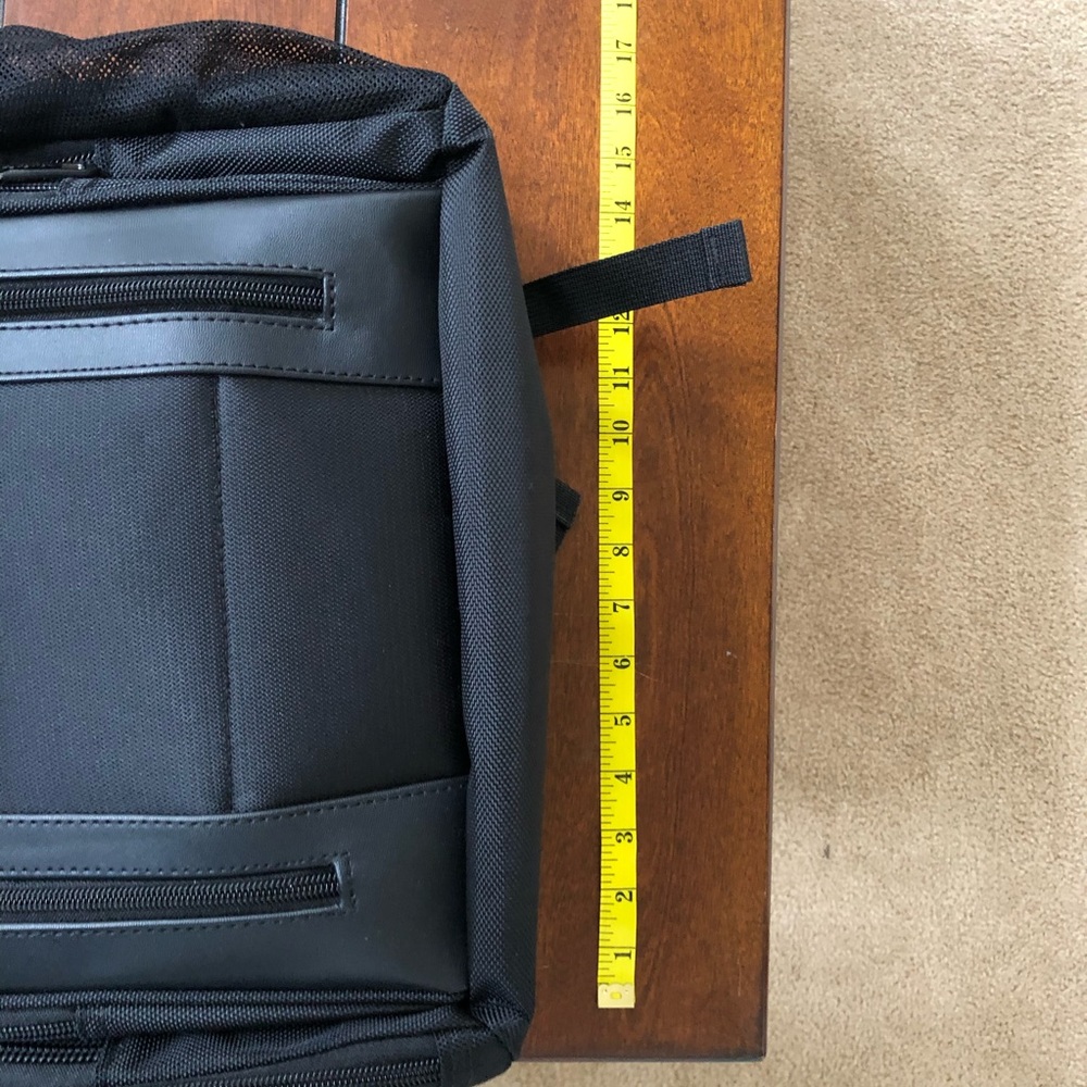 Kenneth Cole Reaction R Tech Backpack - Picture 2 of 5